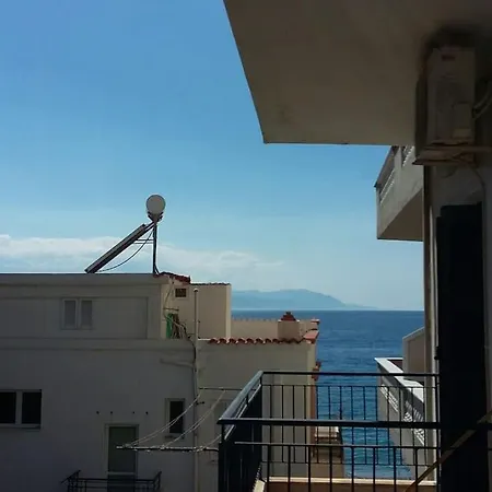Seaside Family Apartment Loutraki Extérieur photo